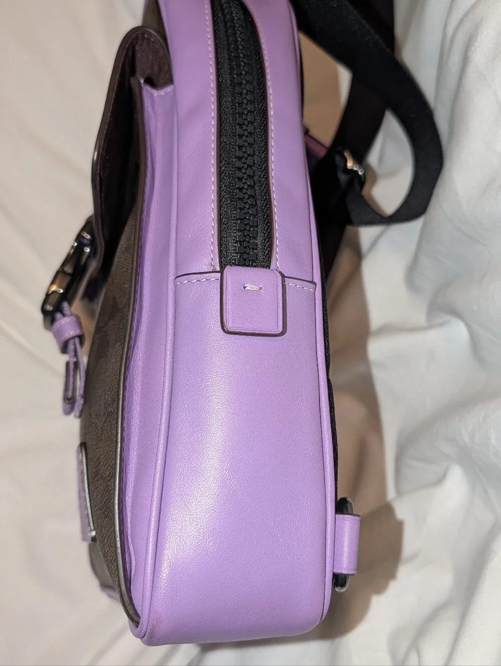 COACH LEATHER AND SIGNATURE COATED CANVAS TRACK PACK Purple Brown CL432 EUC